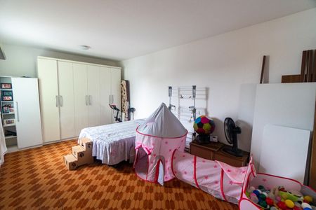 Quarto 1 de casa à venda com 2 quartos, 68m² em Vila Fachini, São Paulo