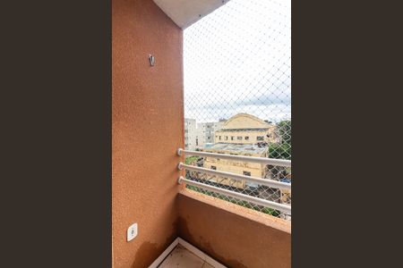 Sacada de apartamento à venda com 2 quartos, 49m² em Quitaúna, Osasco