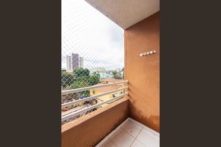 Sacada de apartamento à venda com 2 quartos, 49m² em Quitaúna, Osasco
