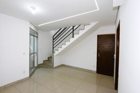 Apartamento à venda com 3 quartos, 140m² em Camargos, Belo Horizonte