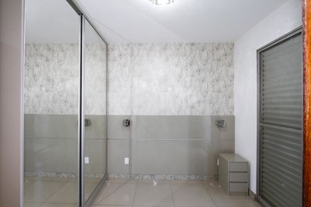 Apartamento à venda com 3 quartos, 140m² em Camargos, Belo Horizonte