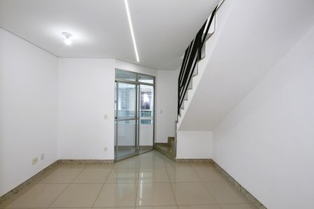 Apartamento à venda com 3 quartos, 140m² em Camargos, Belo Horizonte