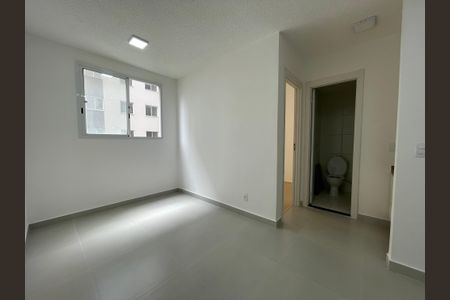 Sala de apartamento para alugar com 2 quartos, 42m² em Jaguaré, São Paulo