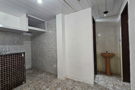 Sala/Cozinha de apartamento para alugar com 1 quarto, 20m² em Boca do Rio, Salvador