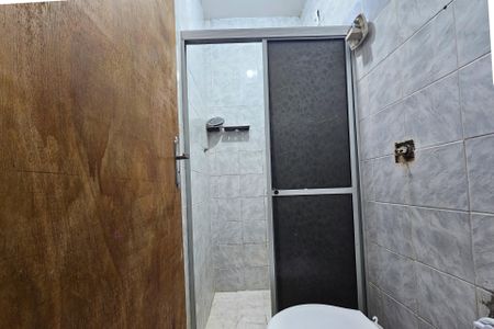 Banheiro de apartamento para alugar com 1 quarto, 20m² em Boca do Rio, Salvador
