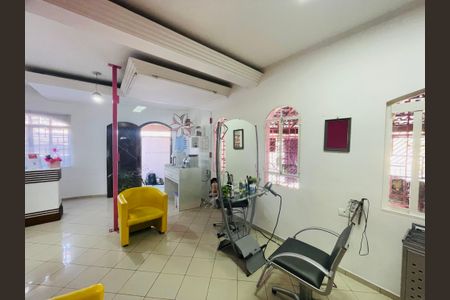 Sala de casa à venda com 3 quartos, 156m² em Picanço, Guarulhos