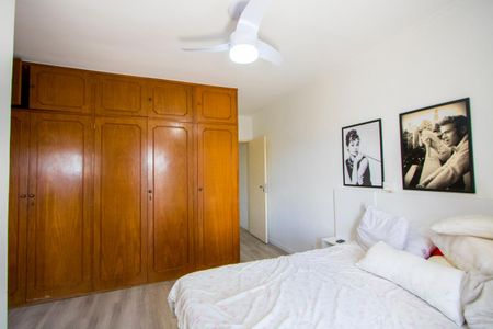 Quarto 1 - Suíte de casa à venda com 4 quartos, 250m² em Campestre, Santo André