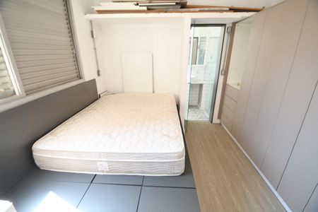 Quarto de apartamento à venda com 1 quarto, 32m² em Cambuí, Campinas
