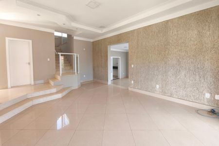 Sala de Estar de casa de condomínio para alugar com 4 quartos, 600m² em Jardim Nova Europa, Campinas