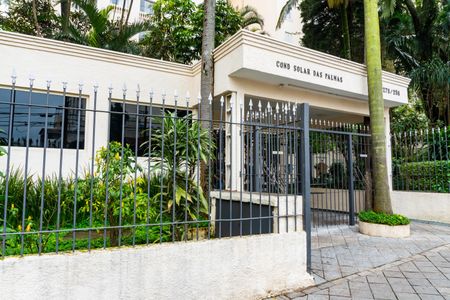 Apartamento para alugar com 67m², 2 quartos e sem vagaFachada