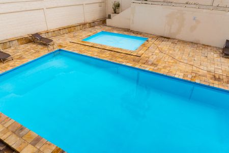 Apartamento para alugar com 67m², 2 quartos e sem vagaÁrea comum - Piscina