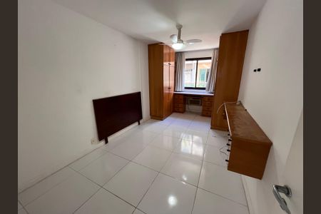 Suíte de apartamento para alugar com 4 quartos, 160m² em Recreio dos Bandeirantes, Rio de Janeiro