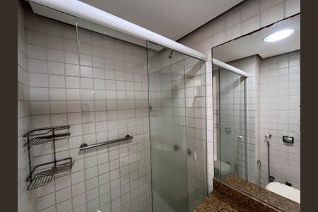 Apartamento para alugar com 160m², 4 quartos e 2 vagas Apartamento para alugar com 160m², 4 quartos e 2 vagasBanheiro