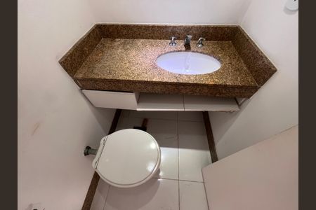 Apartamento para alugar com 160m², 4 quartos e 2 vagas Apartamento para alugar com 160m², 4 quartos e 2 vagasLavabo