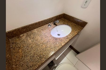 Apartamento para alugar com 160m², 4 quartos e 2 vagas Apartamento para alugar com 160m², 4 quartos e 2 vagasLavabo