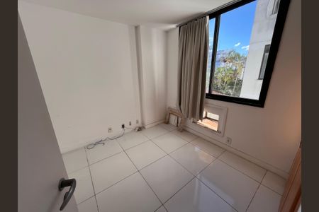 Apartamento para alugar com 160m², 4 quartos e 2 vagas Apartamento para alugar com 160m², 4 quartos e 2 vagasQuarto 2