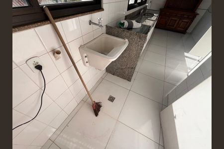 Apartamento para alugar com 160m², 4 quartos e 2 vagas Apartamento para alugar com 160m², 4 quartos e 2 vagasÁrea de Serviço