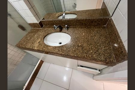 Apartamento para alugar com 160m², 4 quartos e 2 vagas Apartamento para alugar com 160m², 4 quartos e 2 vagasBanheiro da Suíte