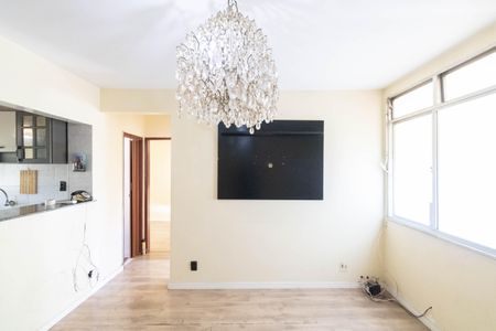 Sala de apartamento para alugar com 2 quartos, 70m² em Campo Grande, Rio de Janeiro