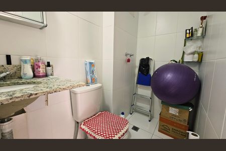 Banheiro de apartamento para alugar com 2 quartos, 55m² em Medeiros, Jundiaí