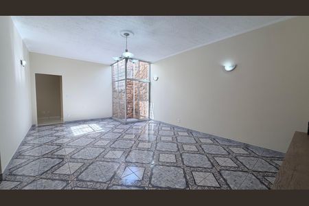 Casa à venda com 4 quartos, 206m² em Parque Italia, Campinas