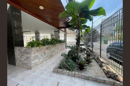 Apartamento para alugar com 126m², 3 quartos e 3 vagasEntrada