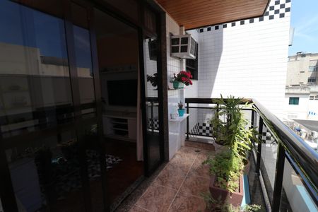 Apartamento para alugar com 126m², 3 quartos e 3 vagasVaranda