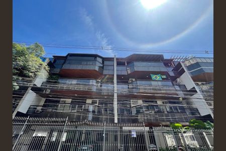 Apartamento para alugar com 126m², 3 quartos e 3 vagasFachada