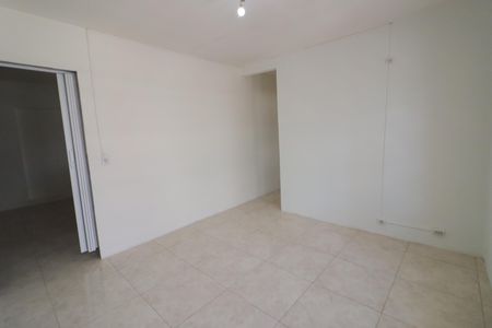 Sala/Quarto de casa para alugar com 1 quarto, 40m² em Santo Antônio, Osasco