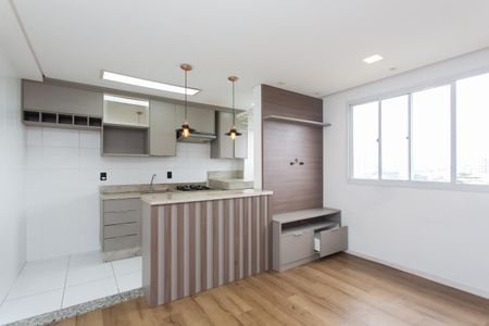 Sala de apartamento para alugar com 2 quartos, 45m² em Itaquera, São Paulo