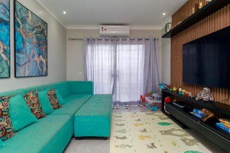 Sala de casa para alugar com 3 quartos, 180m² em Jardim Monte Azul, São Paulo