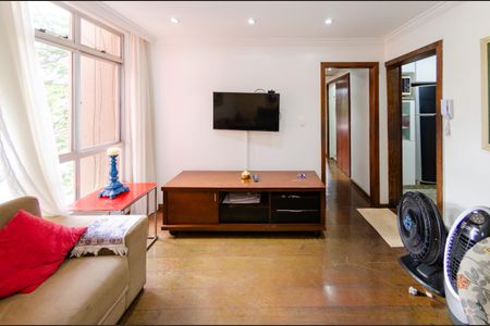 Sala de apartamento à venda com 3 quartos, 80m² em Padre Eustáquio, Belo Horizonte