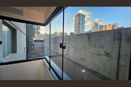 Vista da Sala de apartamento para alugar com 3 quartos, 94m² em Setor Bueno, Goiânia