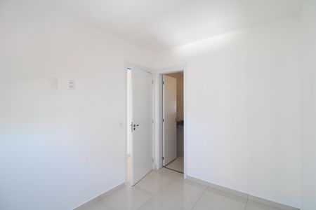 Suite de apartamento para alugar com 2 quartos, 56m² em Jardim Santo Antoninho, São Paulo