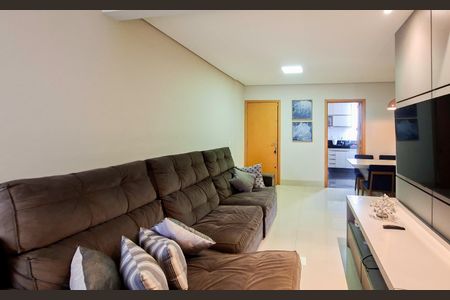 Sala de apartamento para alugar com 3 quartos, 77m² em União, Belo Horizonte