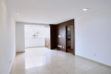 Sala de apartamento para alugar com 3 quartos, 92m² em Cidade Nova, Belo Horizonte