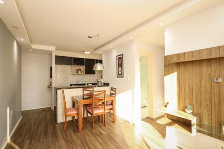 Sala de apartamento à venda com 3 quartos, 68m² em Jardim Monte Kemel, São Paulo