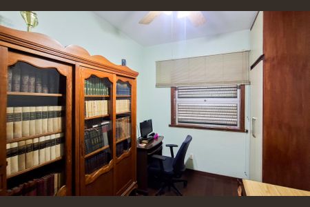 Quarto  de apartamento para alugar com 4 quartos, 178m² em Funcionários, Belo Horizonte