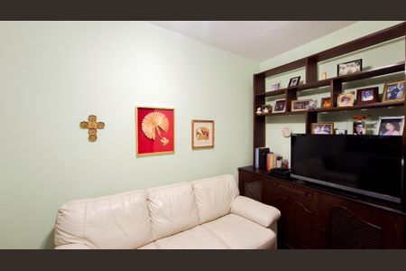 Suíte de apartamento para alugar com 4 quartos, 178m² em Funcionários, Belo Horizonte