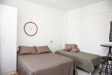 Studio - Sala / Quarto de apartamento à venda com 1 quarto, 26m² em Centro Histórico, Porto Alegre
