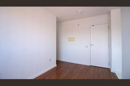 Sala de apartamento para alugar com 2 quartos, 43m² em Jardim Egle, São Paulo