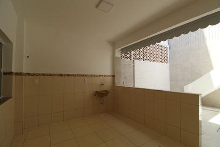 Casa de condomínio para alugar com 60m², 2 quartos e sem vagaÁrea de serviço