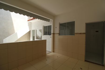 Casa de condomínio para alugar com 60m², 2 quartos e sem vagaÁrea de serviço