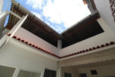 Casa de condomínio para alugar com 60m², 2 quartos e sem vagaTerraço