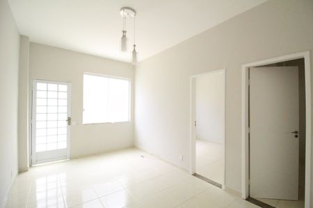 Sala de casa de condomínio para alugar com 2 quartos, 60m² em Freguesia (jacarepaguá), Rio de Janeiro