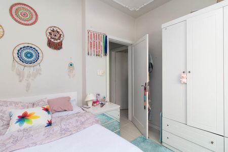 Quarto 2 de apartamento à venda com 3 quartos, 75m² em Santana, Porto Alegre