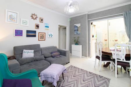 Sala de apartamento à venda com 3 quartos, 75m² em Santana, Porto Alegre