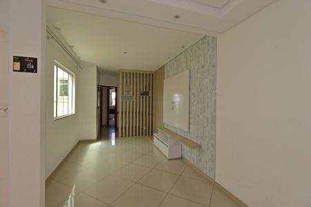 Sala de apartamento para alugar com 2 quartos, 65m² em Vila Camilópolis, Santo André