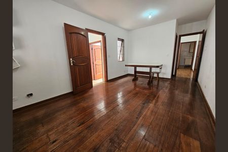Sala de casa à venda com 3 quartos, 155m² em Jardim Aeroporto, São Paulo