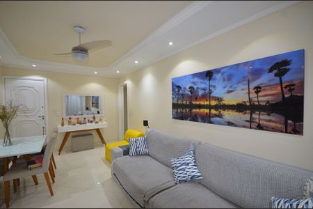 Sala de apartamento para alugar com 2 quartos, 100m² em Vila Valqueire, Rio de Janeiro